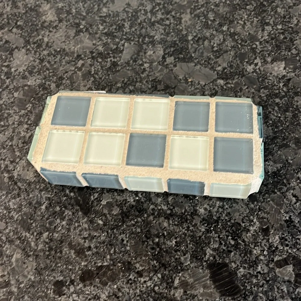 Tile picture holder / display shelf